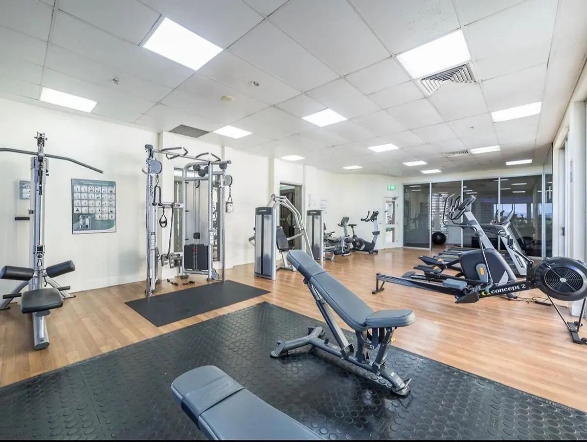 Panoramic Views Surfers-Chevron. Apartamento Gold Coast