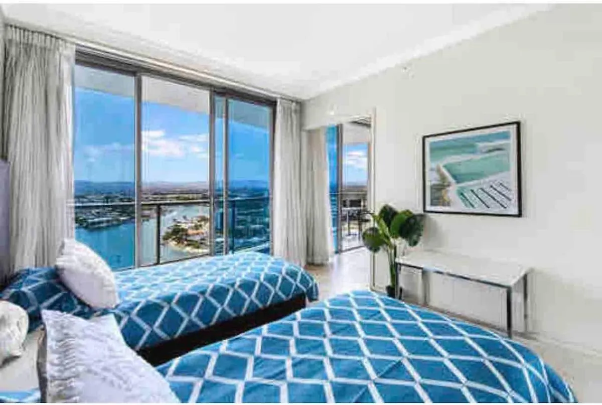 Panoramic Views Surfers-Chevron. Apartamento Gold Coast Austrália