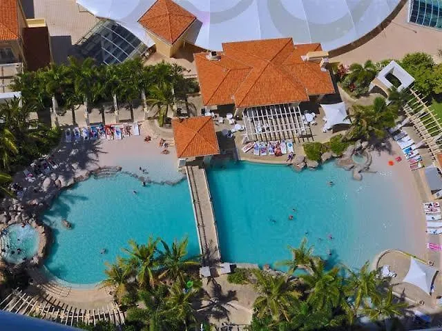 Panoramic Views Surfers-Chevron. Apartamento Gold Coast